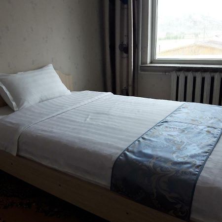 Bulbul Jamak Travel Hostel Ölgij Eksteriør billede